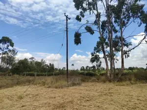 Karatina/Hiriga 1acre