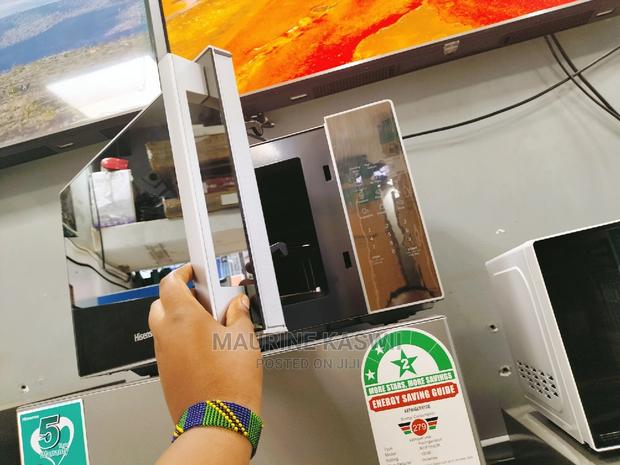 23lhisense Microwave - thumbnail 2
