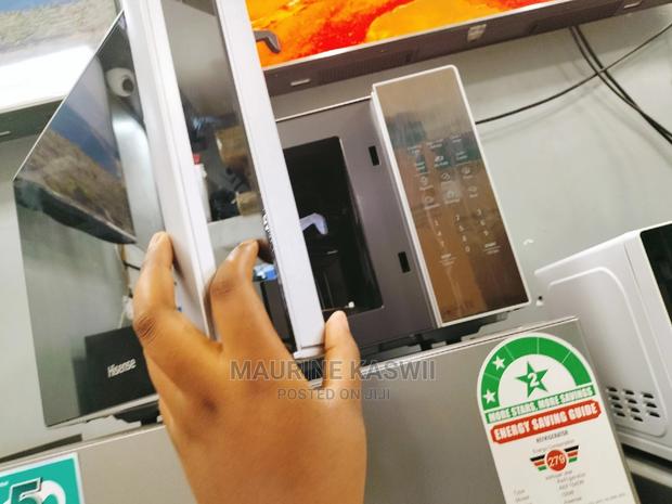 23lhisense Microwave - thumbnail 3