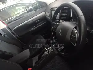 Mitsubishi Outlander 2016 Red
