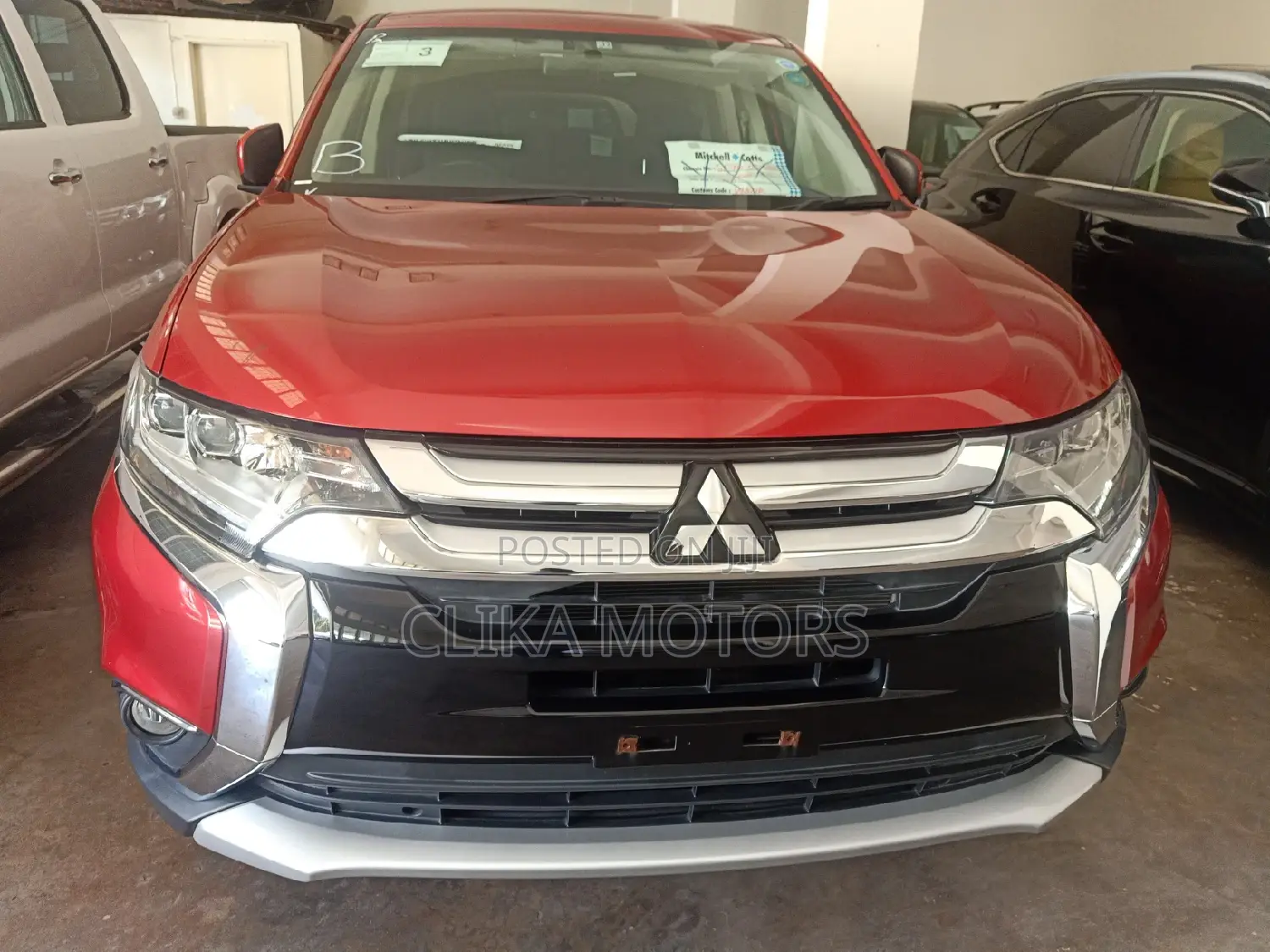 Mitsubishi Outlander 2016 Red