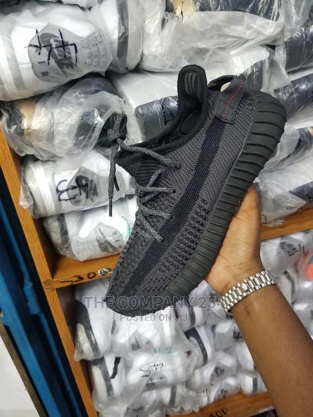 Yeezy 350 Trainers - thumbnail 2
