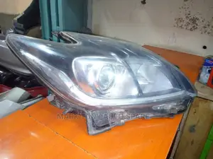 Prius Headlight ,Zenon