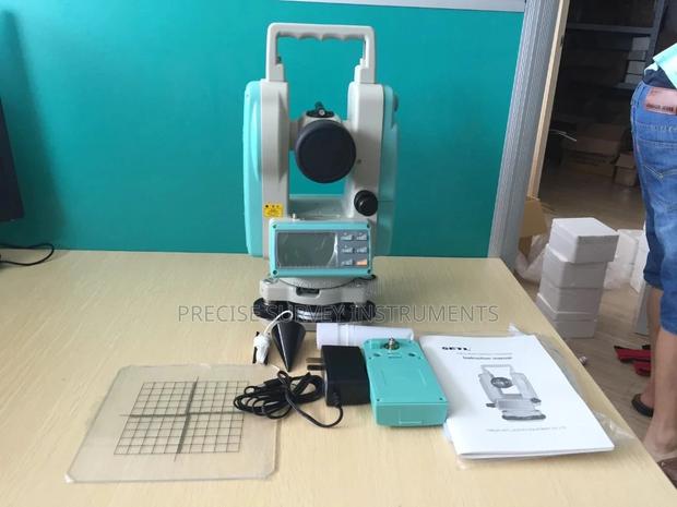 Digital Theodolite (Optical Laser Plumet) - main view