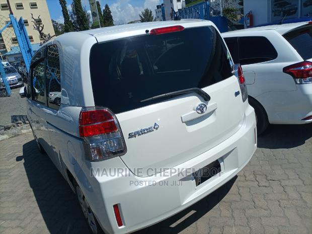 Toyota Spade 2014 White - thumbnail 3