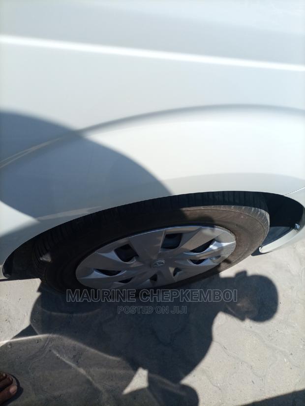 Toyota Spade 2014 White - thumbnail 7
