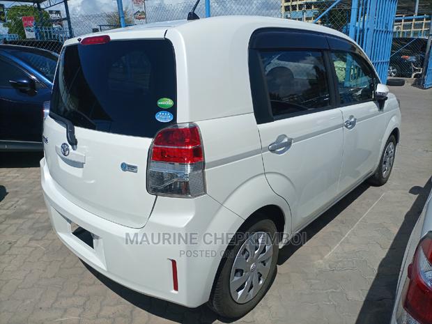 Toyota Spade 2014 White - thumbnail 2
