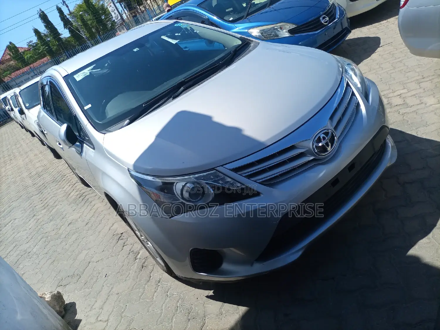 Toyota Avensis 2015 Silver