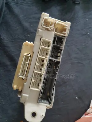 Dashbord Fusebox Mark X 2008.