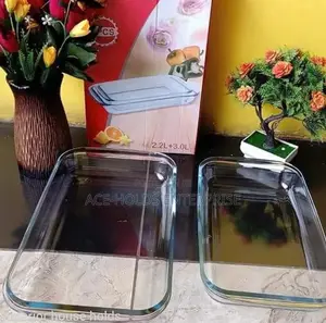 Rectangular Glass Bake Pans.