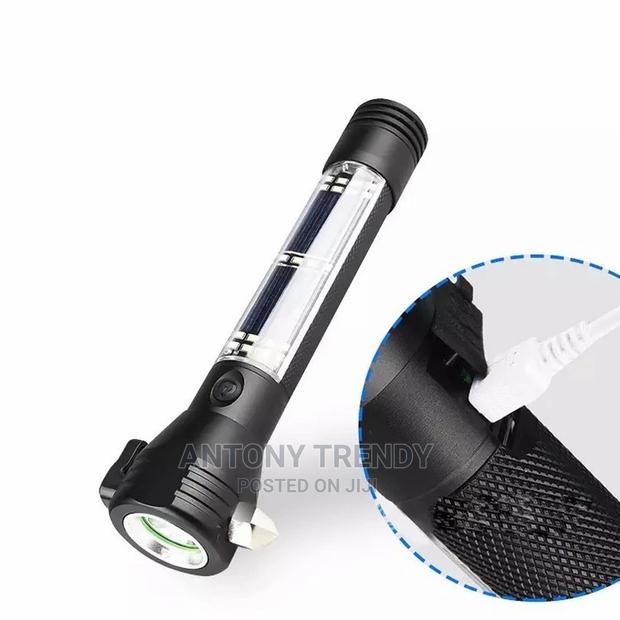 7 Modes Multifunctional Solar Lighting Escape Rescue LED Fla - thumbnail 2