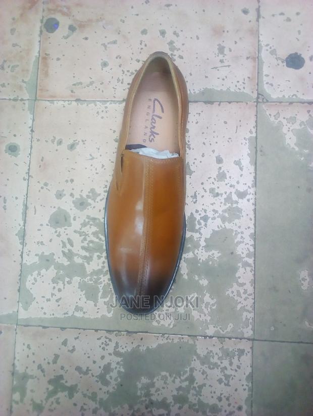 Cracks Shoe - thumbnail 2