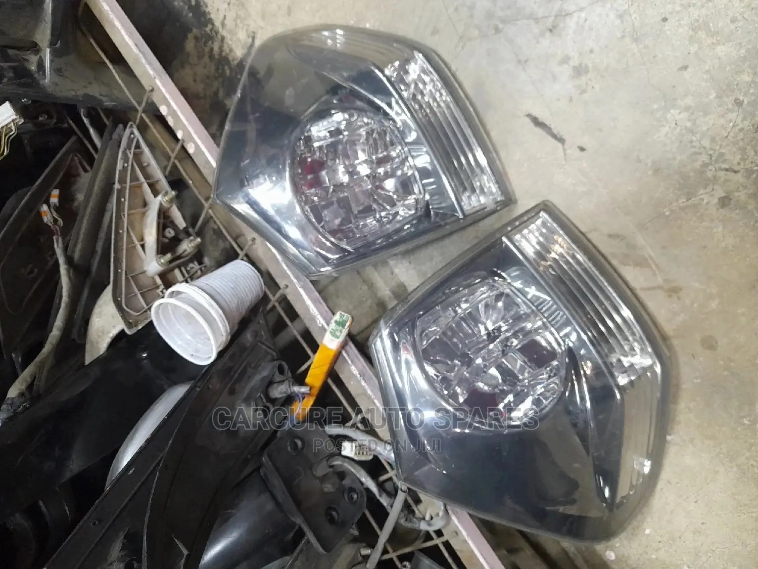 Harrier 240g Tail Lights