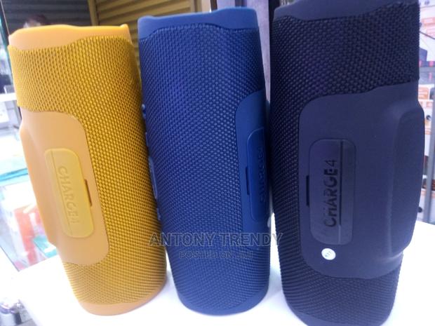 JBL Charge 4 Speakers - thumbnail 2