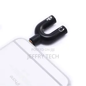 3.5 Jack "U" Model 2 in 1 Streamer Portable 3.5mm Aux Connec