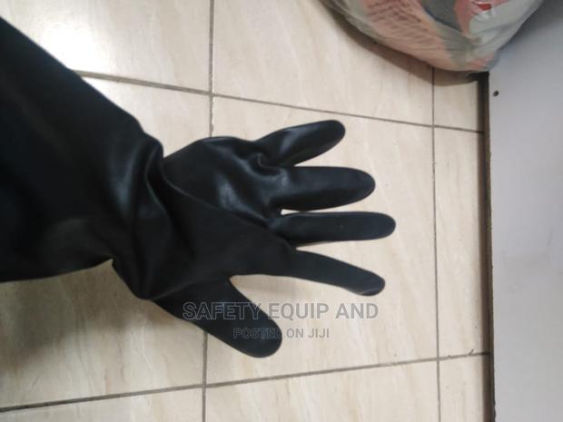 Latex Chemical Glove - thumbnail 2