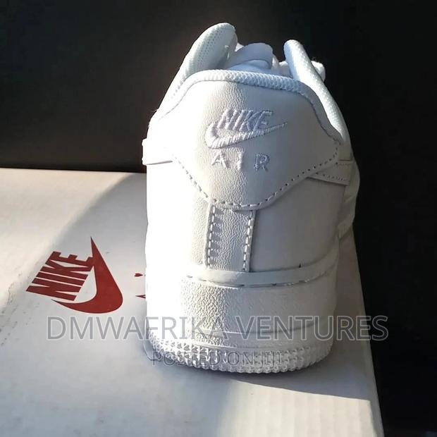 Nike Air Force 1 - thumbnail 4