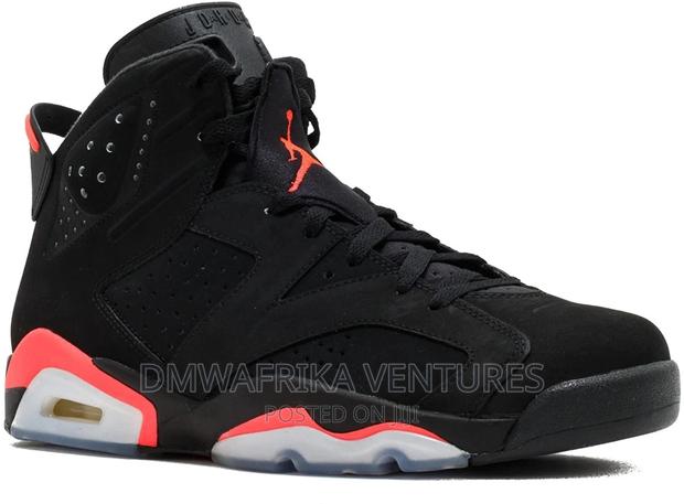 Jordan 6 Retro