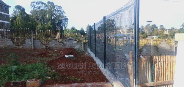 2.4m Height Modern Mesh Fence - thumbnail 2