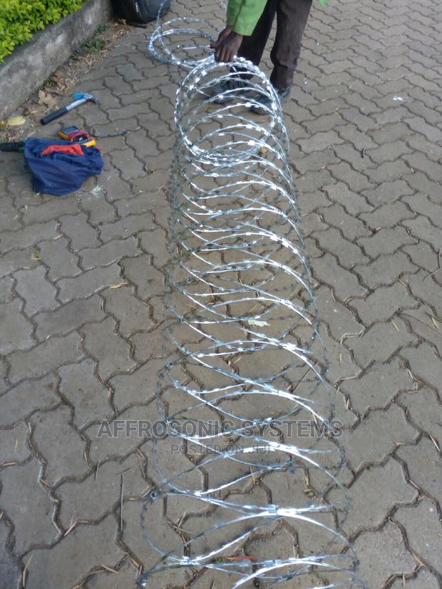 Double Galvanized Razor Wire (450mm) - thumbnail 4