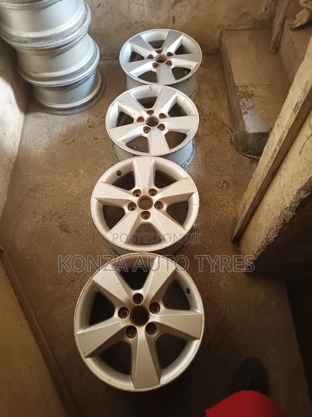 Toyota Vox Sport Rims Size 16 - main view