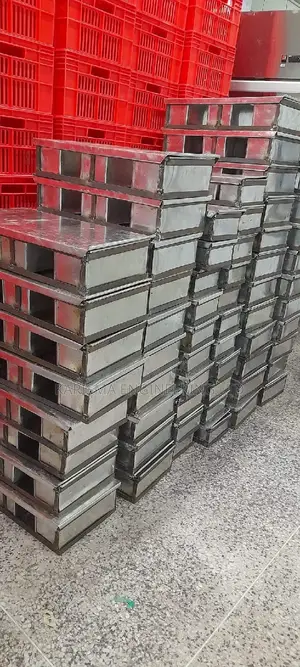 Baking Tins Available in All Sizes