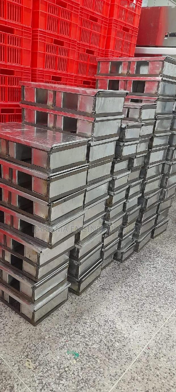 Baking Tins Available in All Sizes - main view