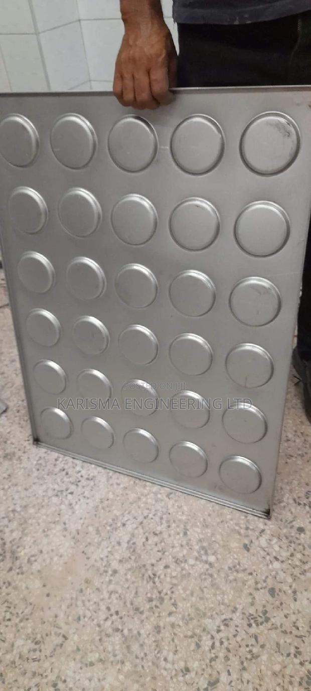 Baking Tins Available in All Sizes - thumbnail 3