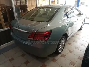 Toyota Premio 2016 Blue