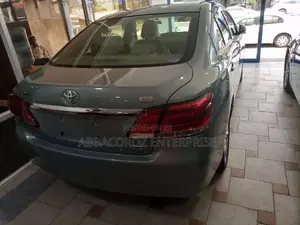 Toyota Premio 2016 Blue