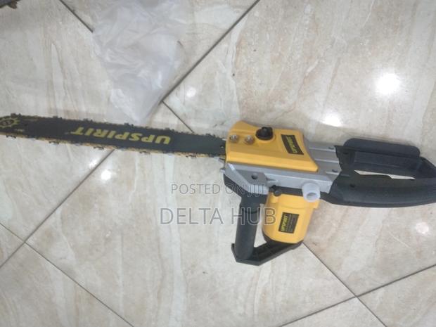 Affordable. Electric Power Saw - main view