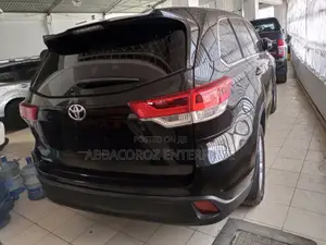 Toyota Kluger 2015 Black