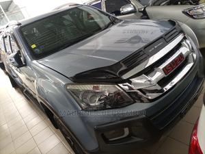 Isuzu Tougher 2014 Blue - main view