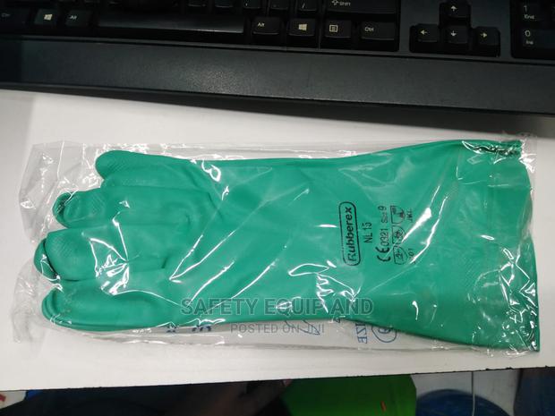 Nitrile Heavy Duty Gloves - thumbnail 3