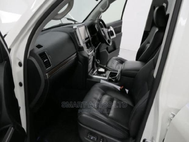 Toyota Land Cruiser 2015 White - thumbnail 6