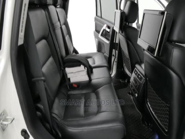 Toyota Land Cruiser 2015 White - thumbnail 9