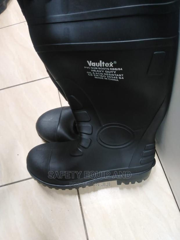 Heavy Duty Black Vaultex Gumboots - main view