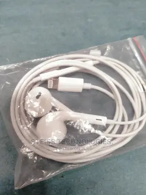 New Lightning Earpods