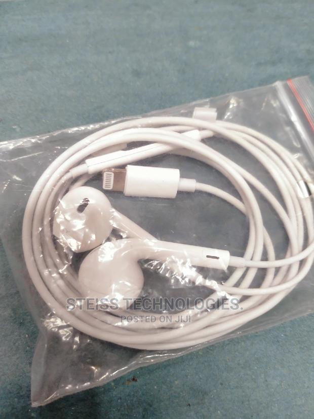 New Lightning Earpods - thumbnail 3
