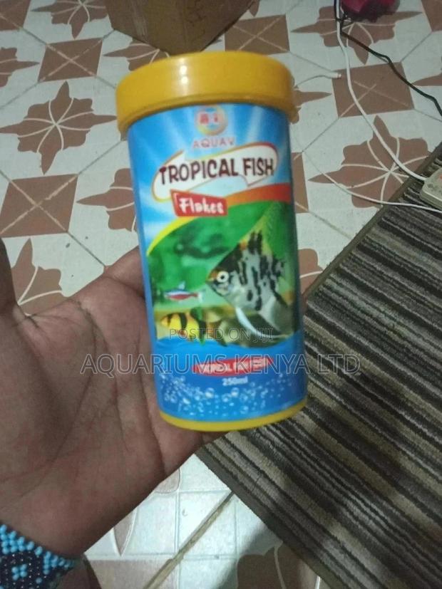 Highly Rich in Minerals Tropical Flakes - main view