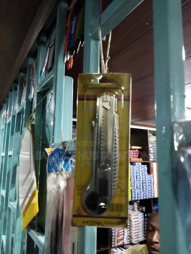 Box Cutter, Plastic Cutter, Stationary Knife Breakable Blade