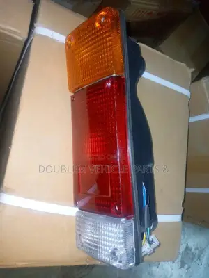 Tail Lamp Cabstar YH40