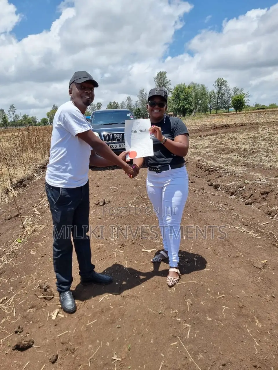 50 by 100 Plots on Sale at Kenol-Sagana Makutano.