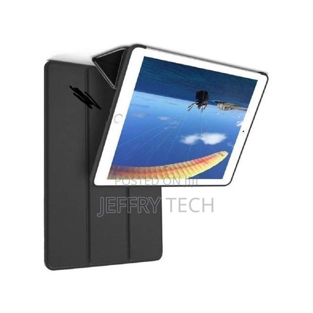 QUALITY Smart Flip Case for iPad 4, 9.7 Inch - thumbnail 2