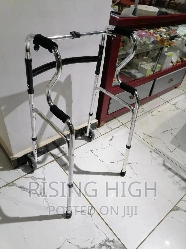 6 in One Commode Seat. - thumbnail 3