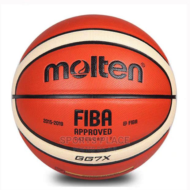 Molten GP7X Basketball