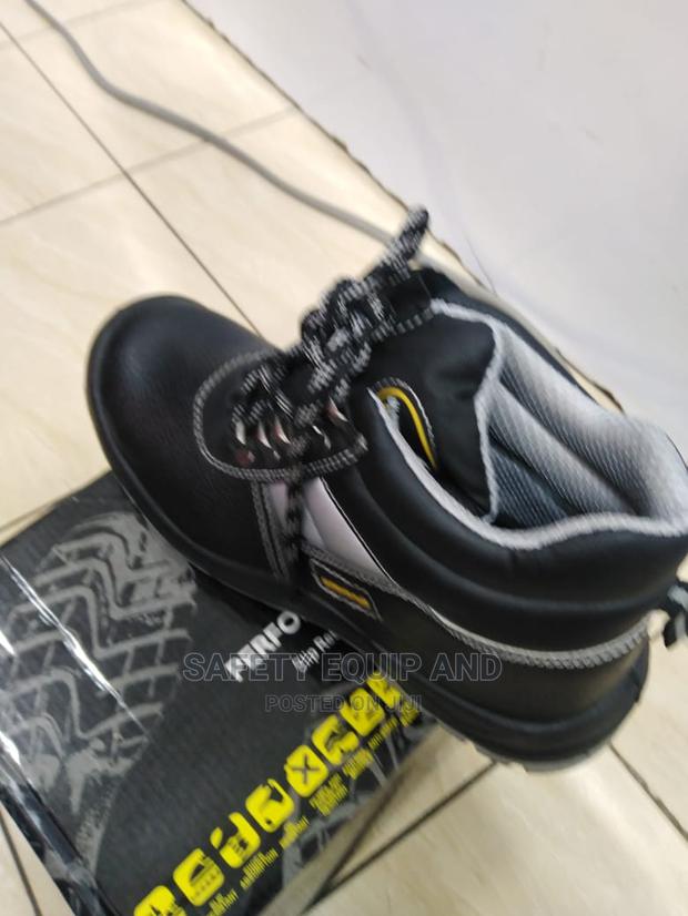 Oil and Fuel Resistant Safety Boot