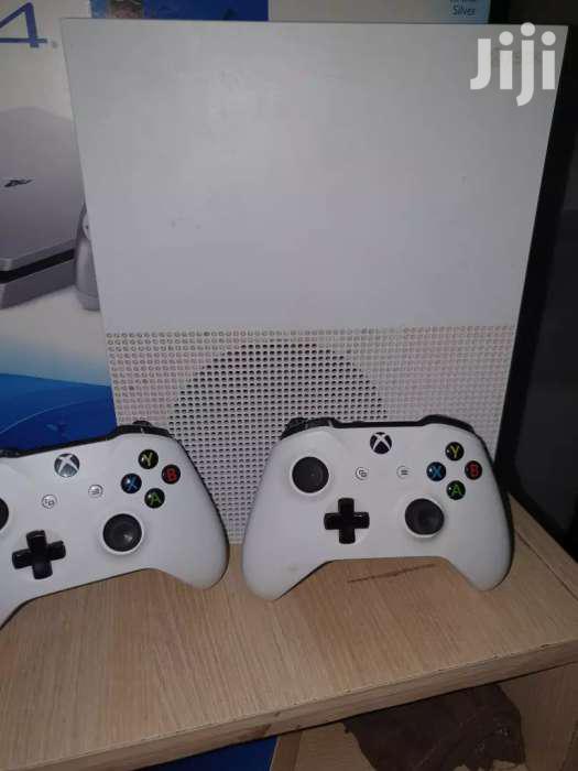 Xbox One S 1tb 1 Month Only Used - main view