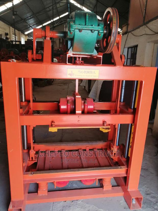 Cabro Making Machine - main view