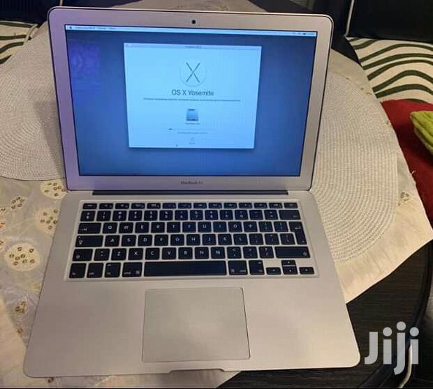 Laptop Apple MacBook Air 8GB Intel Core i5 SSD 256GB